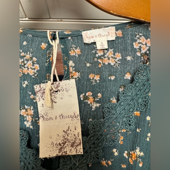 👗 Hem and Thread NWT Long Sleeve Floral Midi Flare Dress with Eyelet Lace Trim - Picture 4 of 8